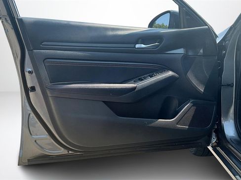 Used 2020 Nissan Altima 2.5 SR image 19