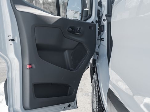 New 2026 Ford Transit 250 Low Roof w/ Load Area Protection Package RWD image 67