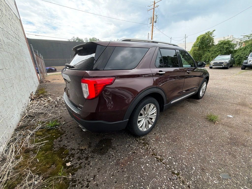 Used 2020 Ford Explorer Limited w/ Hybrid Equipment Group 310A AWD/4WD image 6