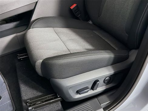 New 2026 Nissan Rogue SV FWD image 19
