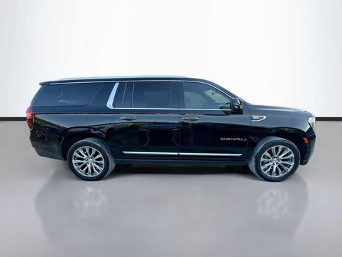 Used 2021 GMC Yukon XL Denali w/ Denali Premium Package RWD image 4