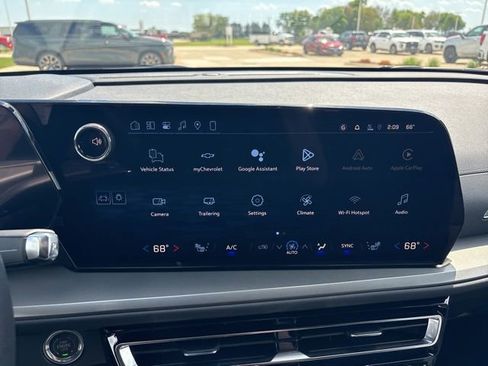 New 2026 Chevrolet Traverse LT w/ Driver Confidence Package AWD/4WD image 37