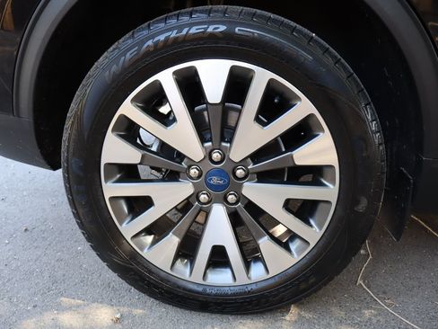 Used 2020 Ford Escape Titanium AWD/4WD image 44