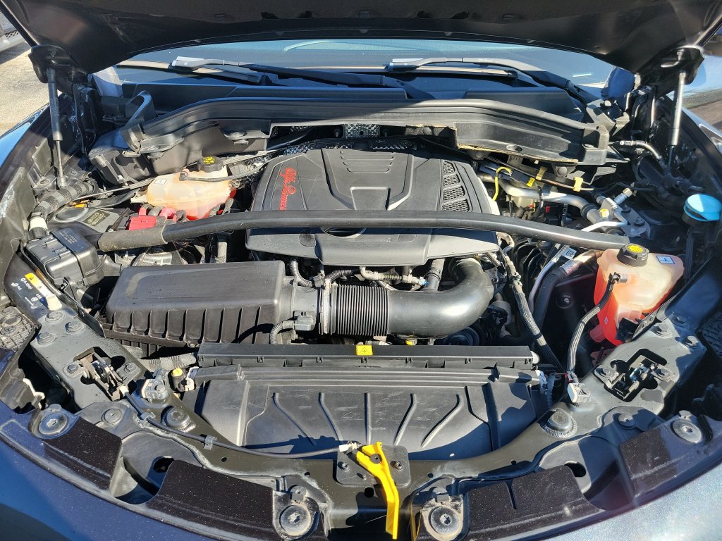 Used 2019 Alfa Romeo Stelvio Ti AWD/4WD image 40