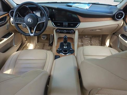 Used 2019 Alfa Romeo Giulia Ti w/ Quick Order Package 22Z Lusso RWD image 18