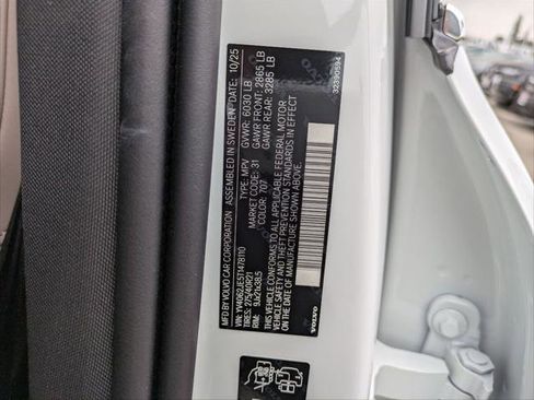 New 2026 Volvo XC90 B6 Plus image 15