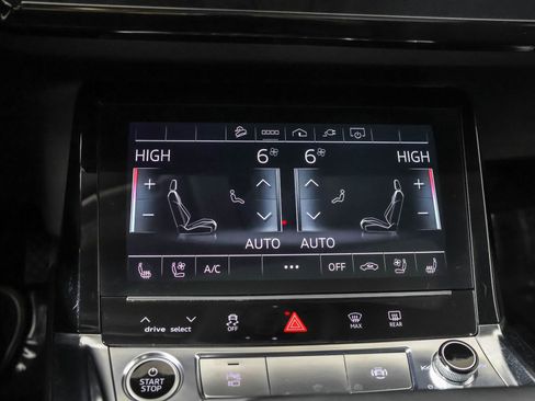 Used 2022 Audi e-tron Premium Plus w/ Premium Plus Package image 30