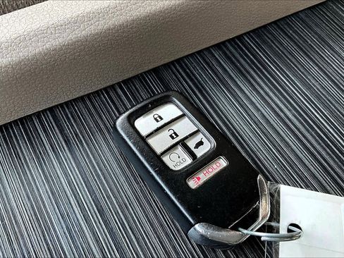 Used 2017 Honda Pilot EX image 14