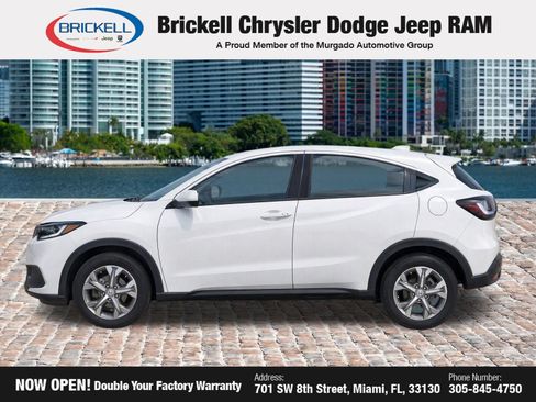 Used 2023 Honda HR-V LX image 6