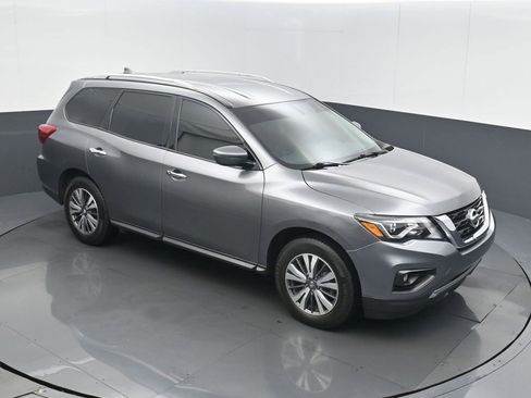 Used 2020 Nissan Pathfinder SV image 27