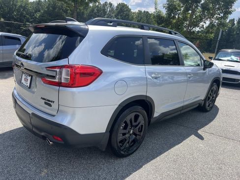 Used 2025 Subaru Ascent Bronze Edition image 7