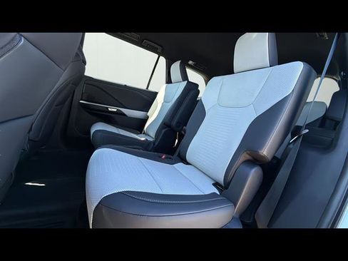 New 2026 Lexus TX 500h AWD image 11