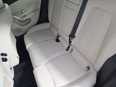 Used 2025 Mercedes-Benz CLA 250 image 30