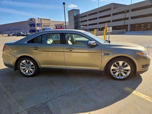 Used 2012 Ford Taurus Limited image 4
