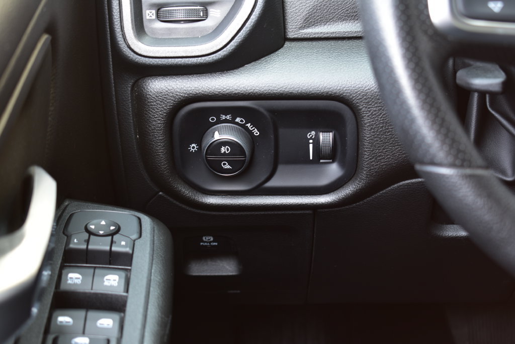 Used 2025 RAM 1500 Tradesman AWD/4WD image 38