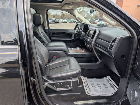 Used 2019 Ford Expedition Max Platinum image 11