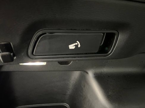 Used 2025 Mitsubishi Outlander SE AWD/4WD image 42