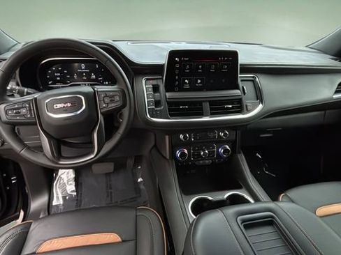 Used 2024 GMC Yukon AT4 AWD/4WD image 16