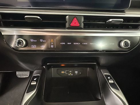 Used 2025 Kia Sorento EX w/ EX Panoramic Sunroof Package AWD/4WD image 26