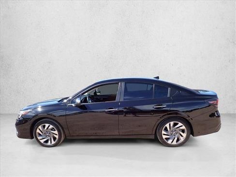 Used 2024 Subaru Legacy Touring XT AWD/4WD image 2