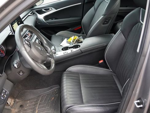 Used 2020 Genesis G70 3.3T AWD/4WD image 4
