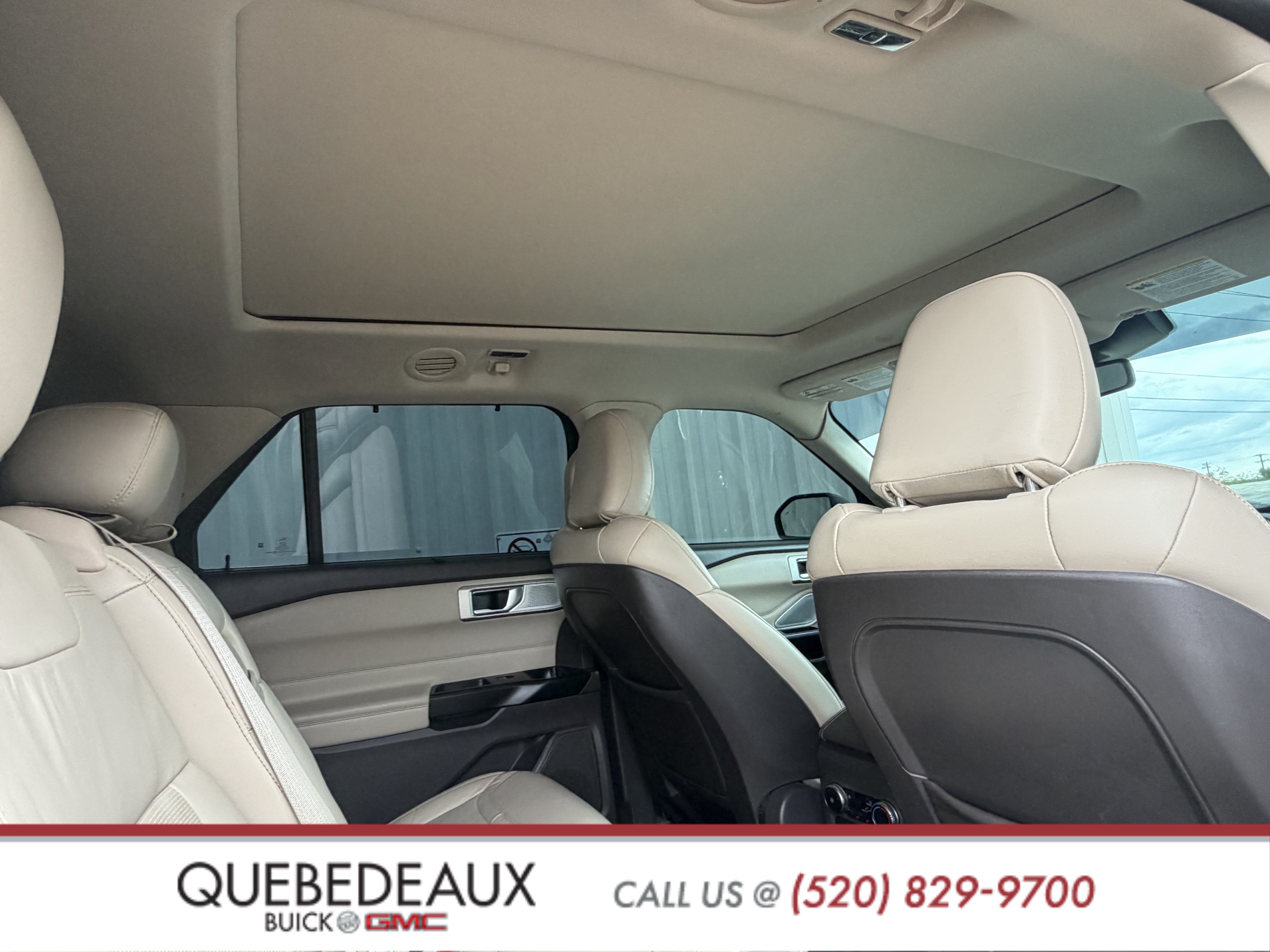 Used 2020 Ford Explorer Platinum w/ Premium Technology Package AWD/4WD image 16