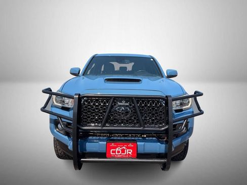 Used 2019 Toyota Tacoma TRD Sport AWD/4WD image 7
