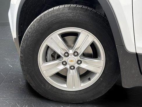 Used 2019 Chevrolet Trax LT w/ LT Convenience Package image 30