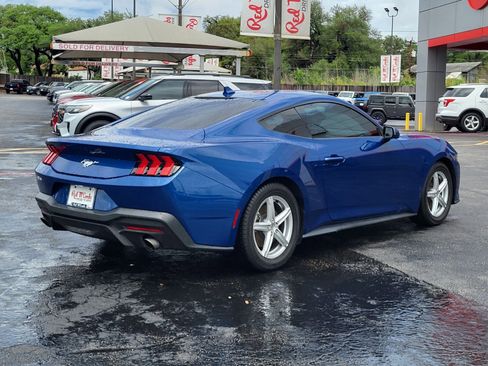 Used 2024 Ford Mustang Coupe RWD image 4