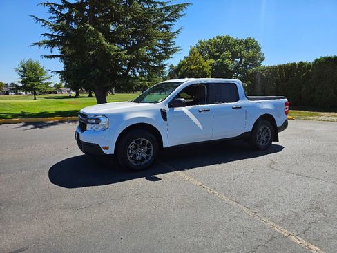 Used 2024 Ford Maverick XLT w/ Equipment Group 300A Standard image 3