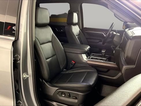 Used 2023 GMC Sierra 1500 SLT AWD/4WD image 9