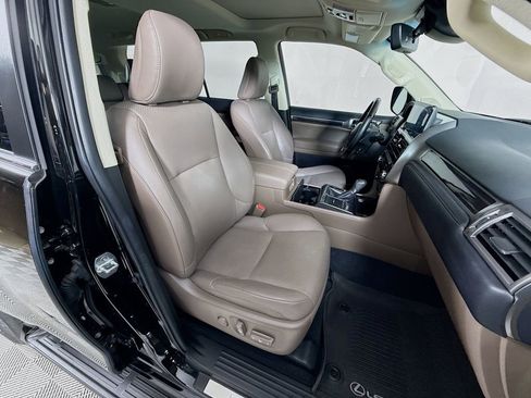 Used 2023 Lexus GX 460 Luxury image 30