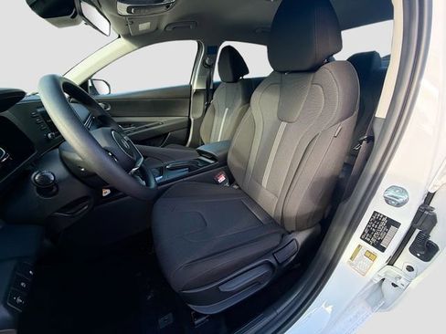 New 2026 Hyundai Elantra SE FWD image 20