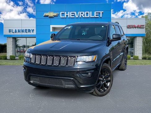 Used 2018 Jeep Grand Cherokee Altitude AWD/4WD image 1