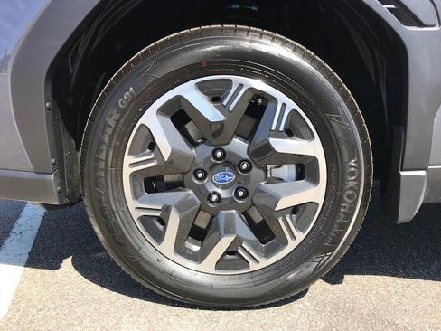 Certified 2025 Subaru Forester Premium w/ Protection Package AWD/4WD image 12