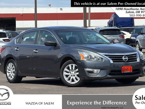 Used 2013 Nissan Altima 2.5 S FWD image 1