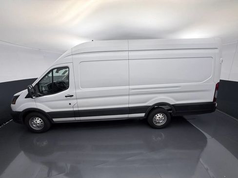 Used 2023 Ford Transit 250 148 High Roof Extended AWD image 4