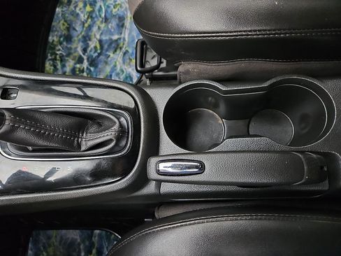 Used 2020 Buick Encore Preferred FWD image 23