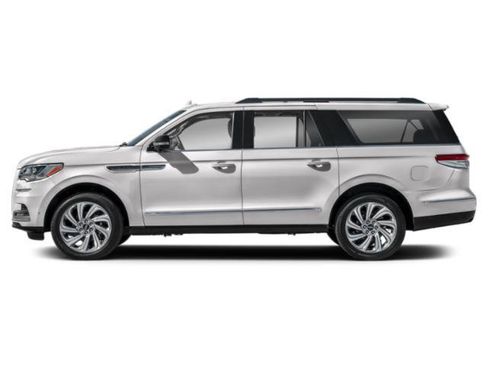 Certified 2024 Lincoln Navigator L Reserve AWD/4WD image 4