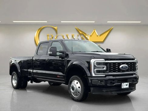 Used 2026 Ford F450 Platinum image 4