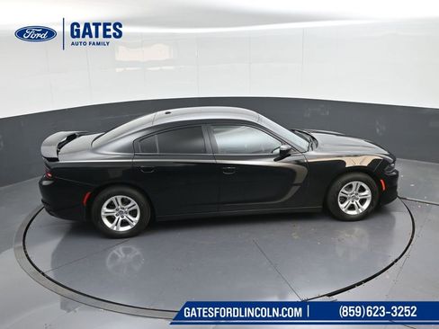 Used 2019 Dodge Charger SXT image 40