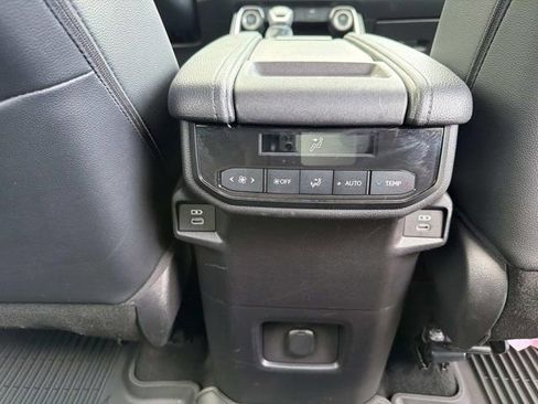 Certified 2025 Toyota Grand Highlander FWD image 22
