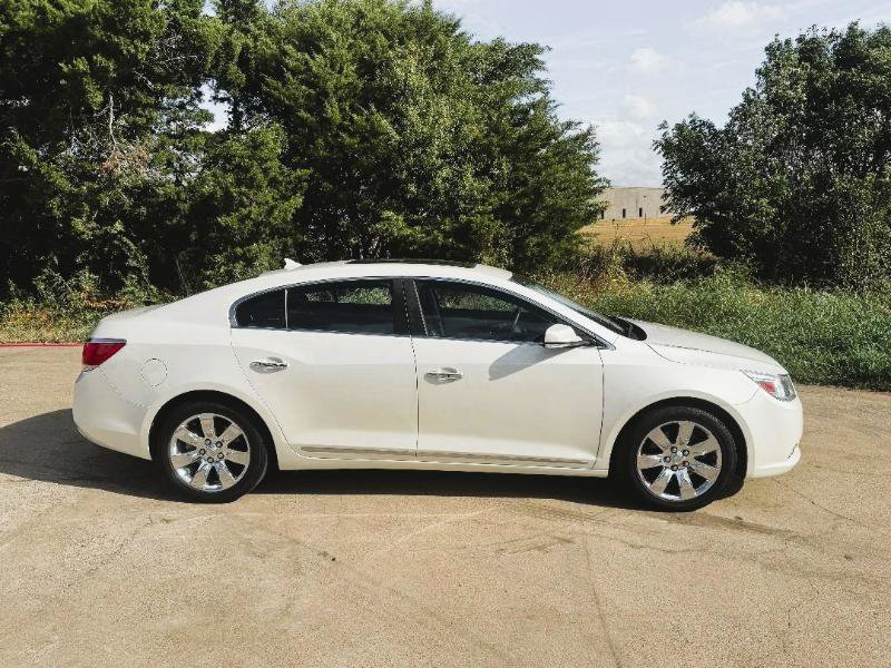 Used 2013 Buick LaCrosse Premium w/ Driver Confidence Package FWD image 4