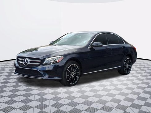 Used 2020 Mercedes-Benz C 300 4MATIC Sedan image 2
