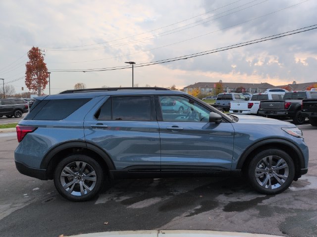 Used 2026 Ford Explorer Active w/ Active Comfort Package AWD/4WD image 6