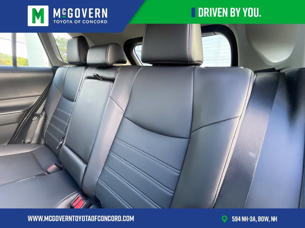 Used 2023 Toyota RAV4 XLE Premium AWD/4WD image 18
