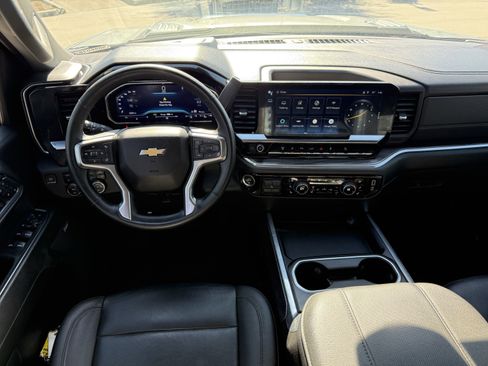 Used 2024 Chevrolet Silverado 2500 LTZ w/ LTZ Convenience Package image 14