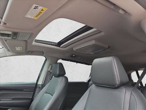 Used 2021 Honda Odyssey Touring image 16