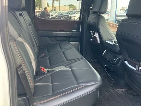 Used 2022 Ford F150 Lariat w/ Equipment Group 502A High image 9