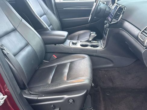 Used 2019 Jeep Grand Cherokee Limited w/ Trailer Tow Group IV image 30